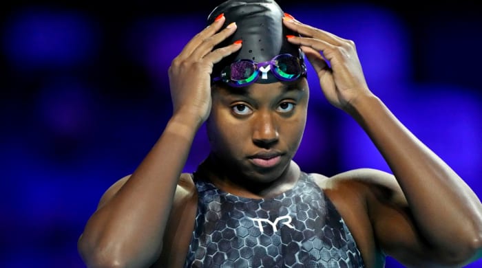 simone-manuel-close-up